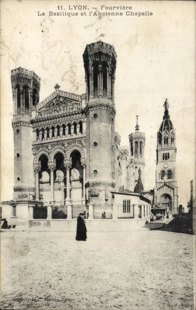 LYON — Fourvière — La Basílica y la Antigua Capilla — Fototipia C. Baillien, Lyon - Anverso