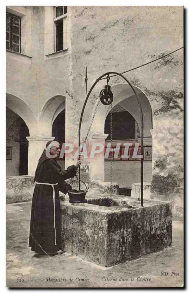 Mosteiro de Cimier — Cisterna no Claustro — ND Fot. - Frente