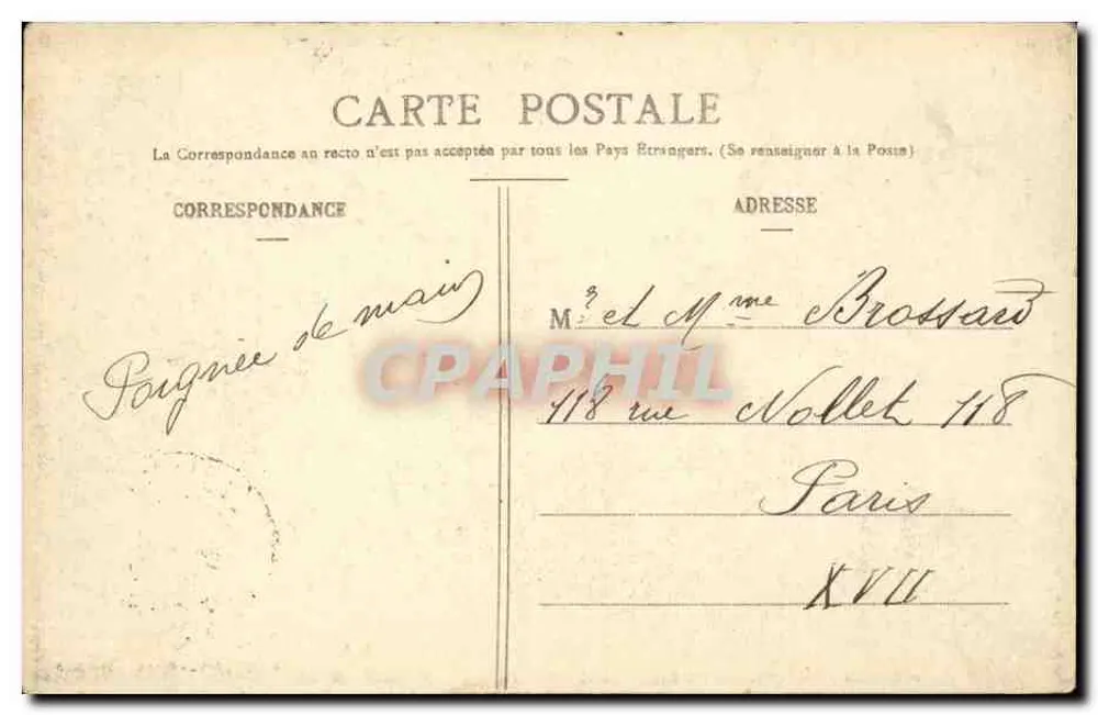 Lisieux — A Place Hennuyer — Blanche, Editor, cliché Tribonillard - Verso