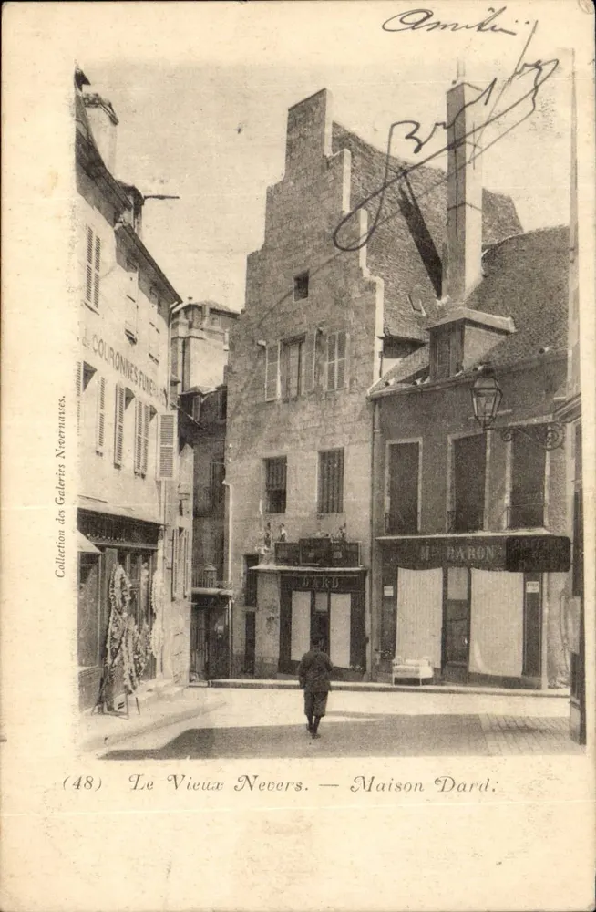 O Velho Nevers — Casa Dard — Coleção das Galerias Nevrnaises - Frente