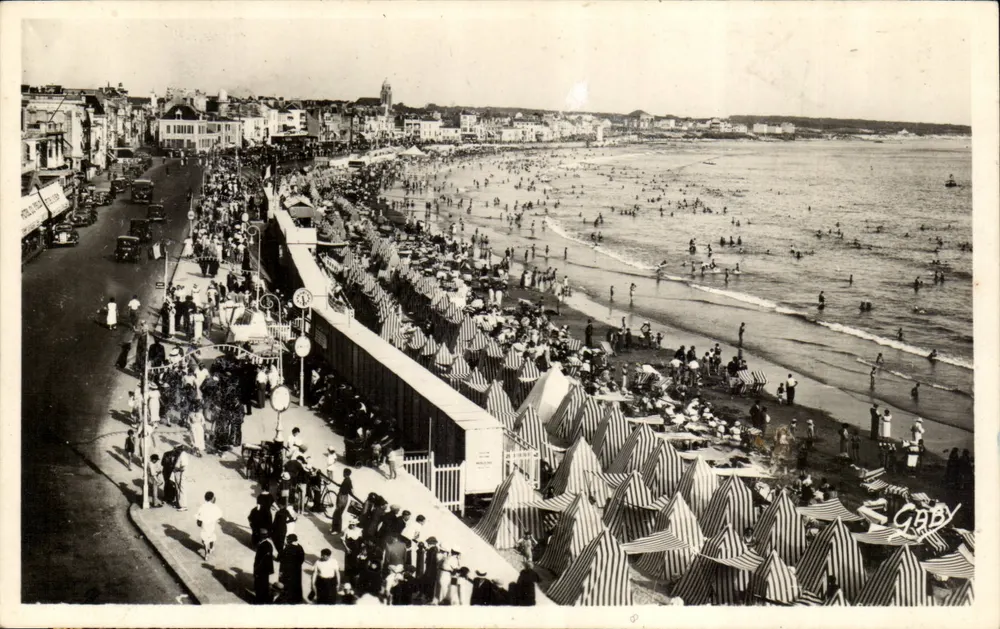 Les Sables-d'Olonne — A Praia — Edições Gaby - Frente