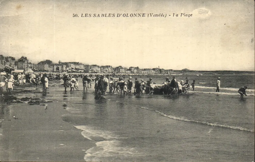 Les Sables d'Olonne (Vendée) - A Praia - Frente