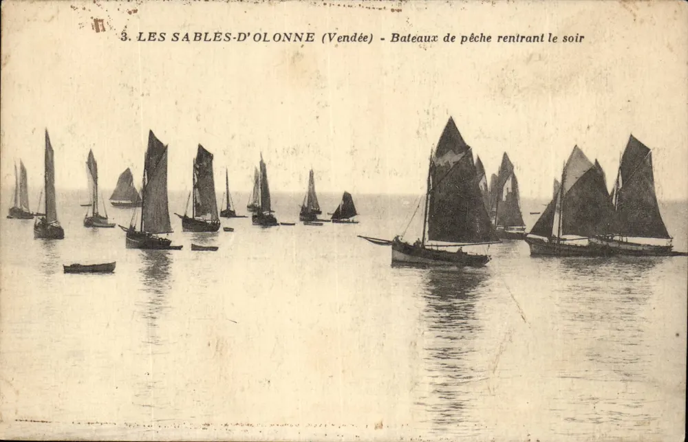 Les Sables-d'Olonne (Vendée) — Barcos de pesca retornando à noite — Fototipia Jehly-Tapin, Montagne - Frente
