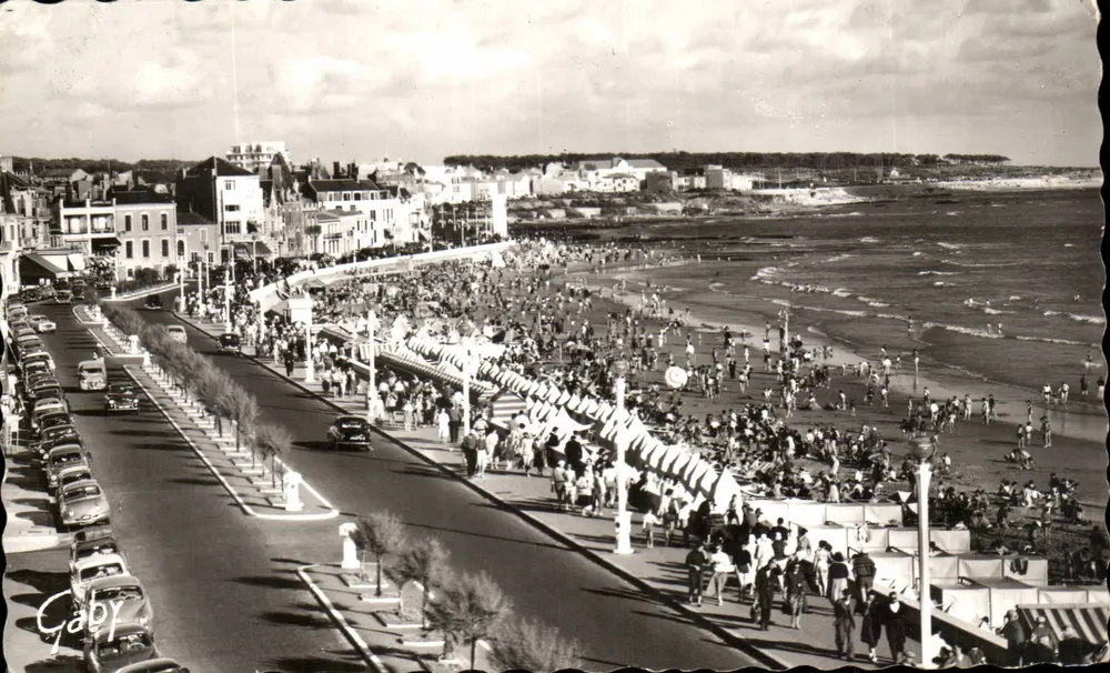 Les Sables-d'Olonne — Praias e dunas — Edições Artaud, Nantes - Frente