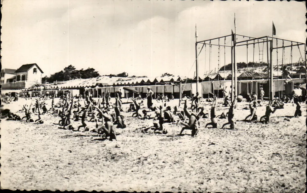 Strand von Saint-Gilles-sur-Vie — Sportunterricht — Éditions Jehly-Poujoulat - Vorderseite