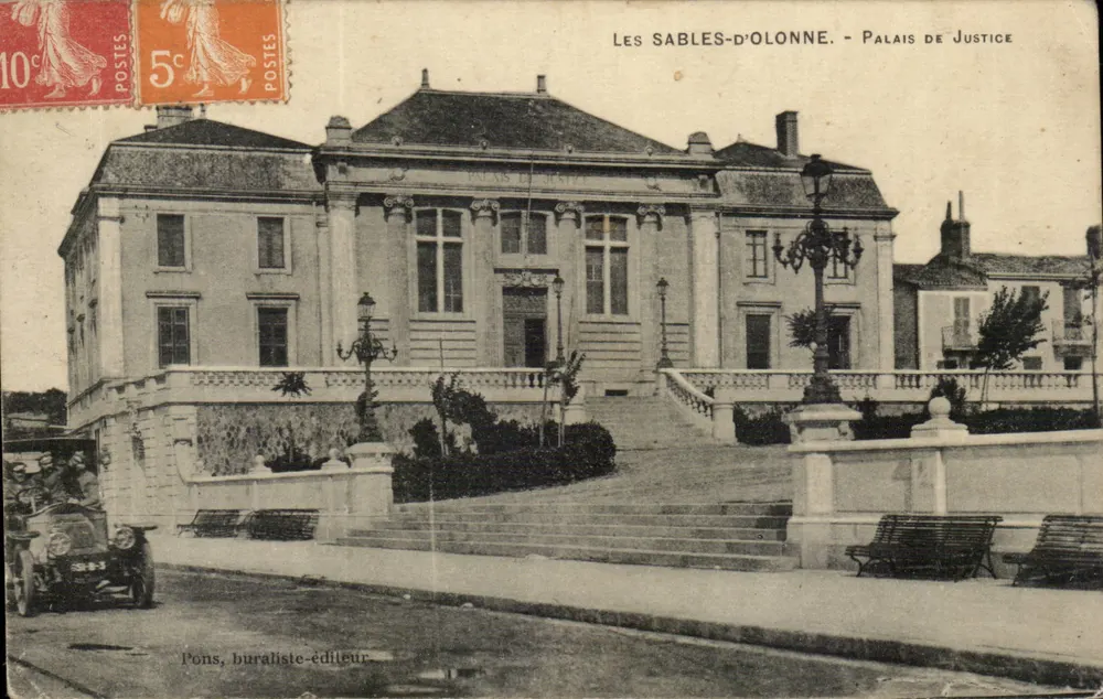 Les Sables-d'Olonne - Palácio de Justiça — Pons, buralistas-edição - Frente