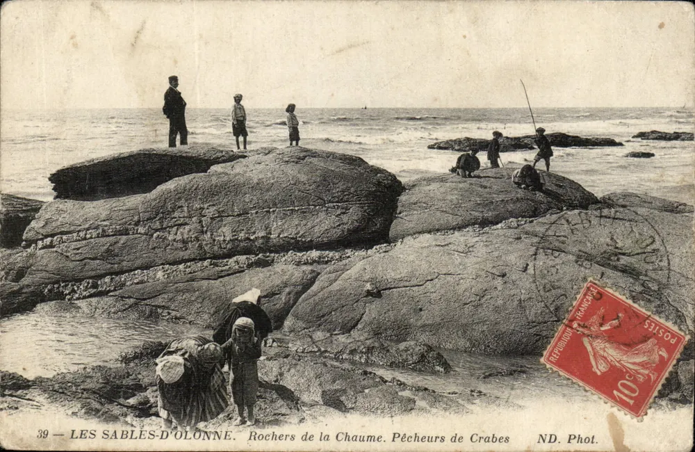 Les Sables-d'Olonne — Rochers de la Chaume. Krabbenfischer — ND. Phot. - Vorderseite