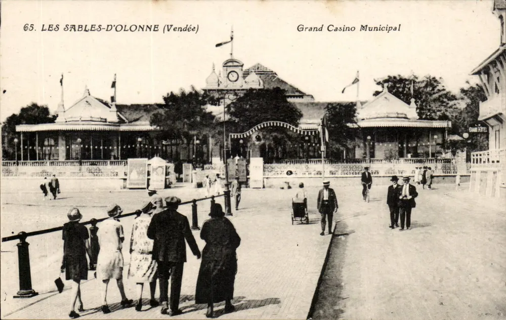 Les Sables-d'Olonne (Vendée) — Großer Gemeindekasino — Verlag Phototypia, Nr. 65 - Vorderseite