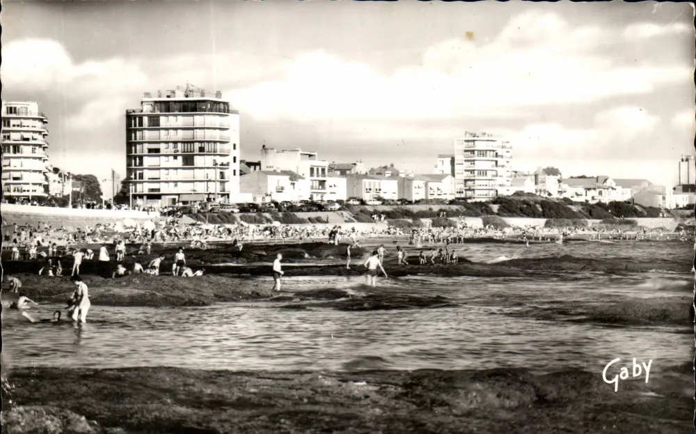 Les Sables-d'Olonne — A Praia — Edições Gaby - Frente