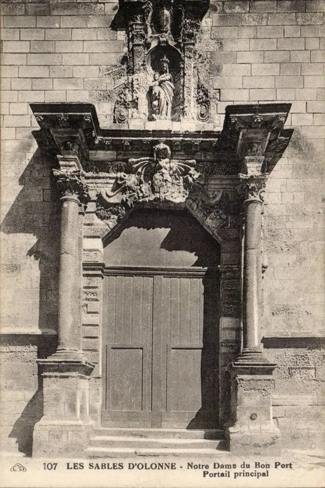 Les Sables d'Olonne - Notre Dame du Bon Port - Haupteingang - Vorderseite