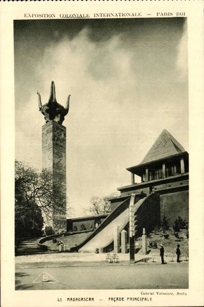 Madagascar — Hauptfassade — Internationale Kolonialausstellung — Paris 1931 — Gabriel Veissiere, Archs - Vorderseite