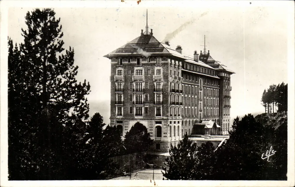 Hôtel de l'Altitude — Pyrénées-Océan — Éditions Labourd - B63 - Frente