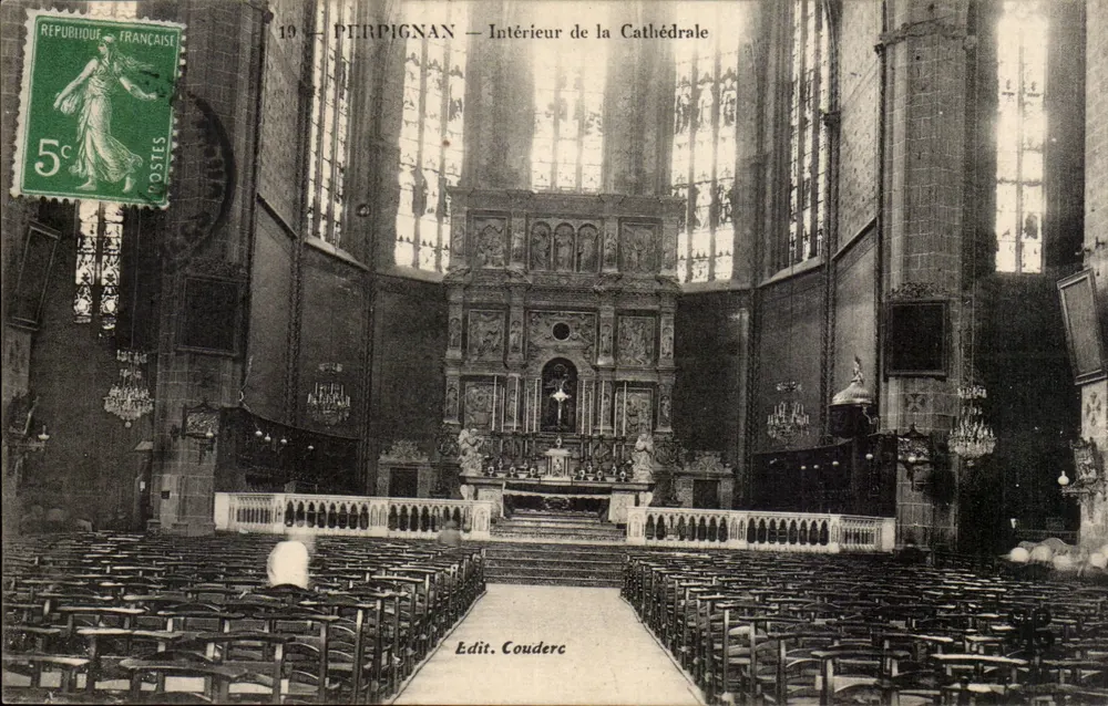 Perpignan — Interior da Catedral — Edit. Couderc - Frente