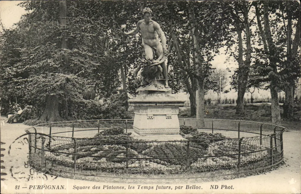 Square des Platanes, Perpignan — Fonte 'Les Temps futurs' por Belloc — ND Fot. - Frente