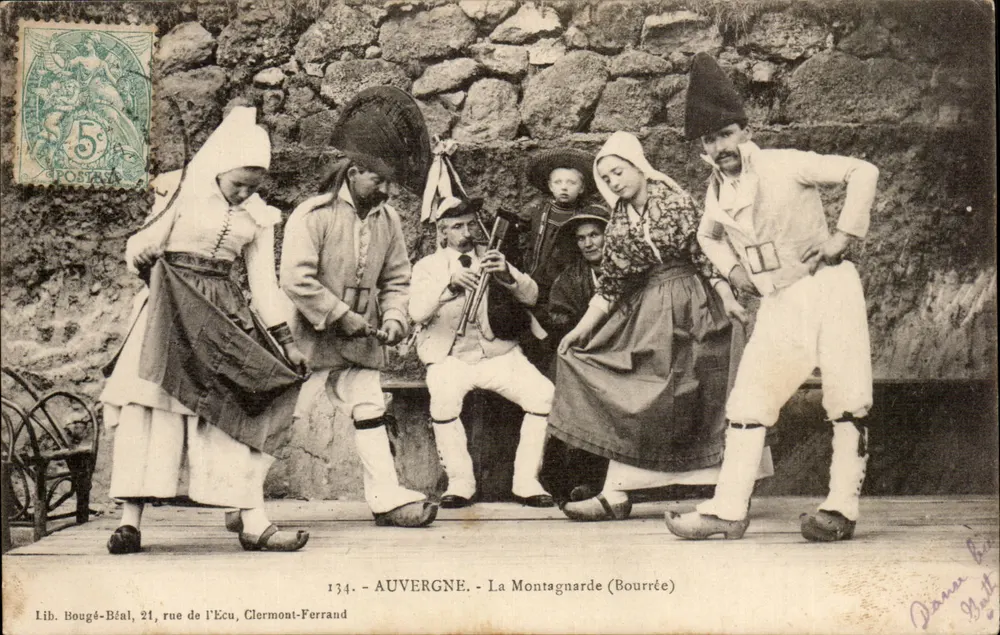A Montagnarde (Bourrée) — dança tradicional — Lib. Bougá-Béal, 21 rue de l’Écu, Clermont-Ferrand - Frente
