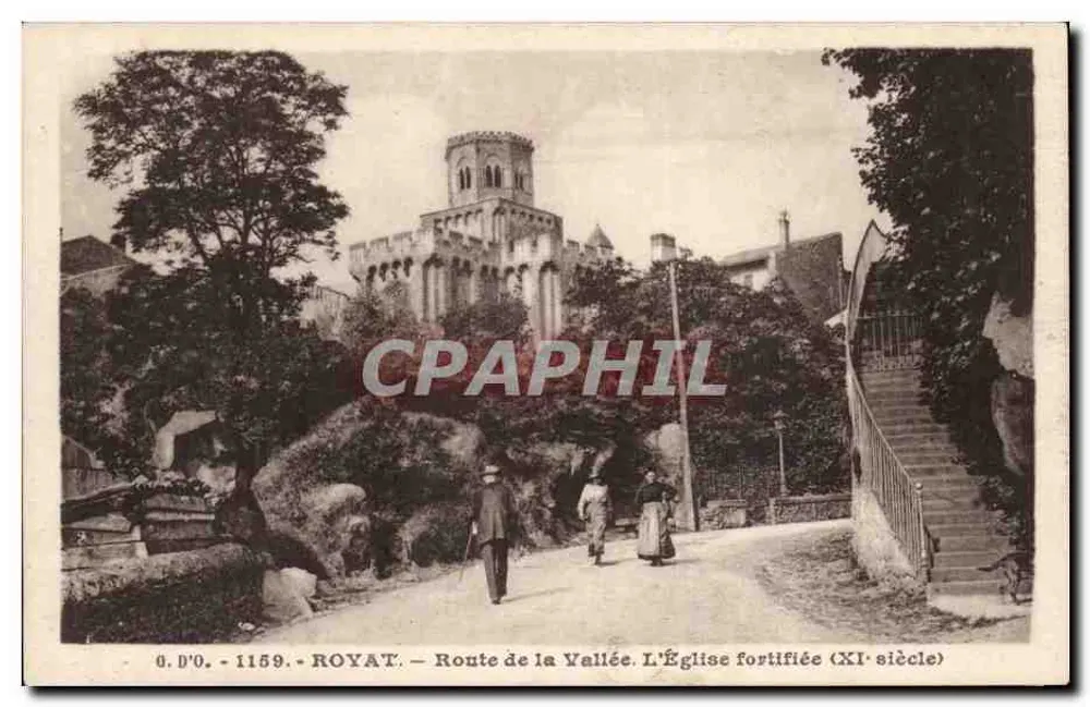 Royat — Straße der Tal. Die befestigte Kirche (11. Jahrhundert) — G. D.O. - 1159 - Vorderseite