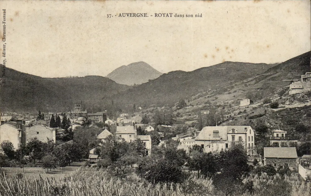 Royat em seu ninho — Auvergne — editor Delarney, n°37 - Frente
