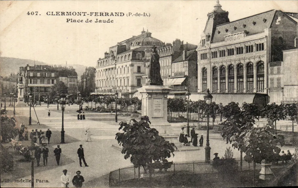 Clermont-Ferrand (P.-de-D.) — Praça de Jaude — editor L'Horondelle, Paris, n° 407 - Frente