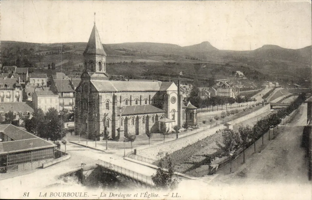 La Bourboule — A Dordogne e a Igreja — LL. - Frente