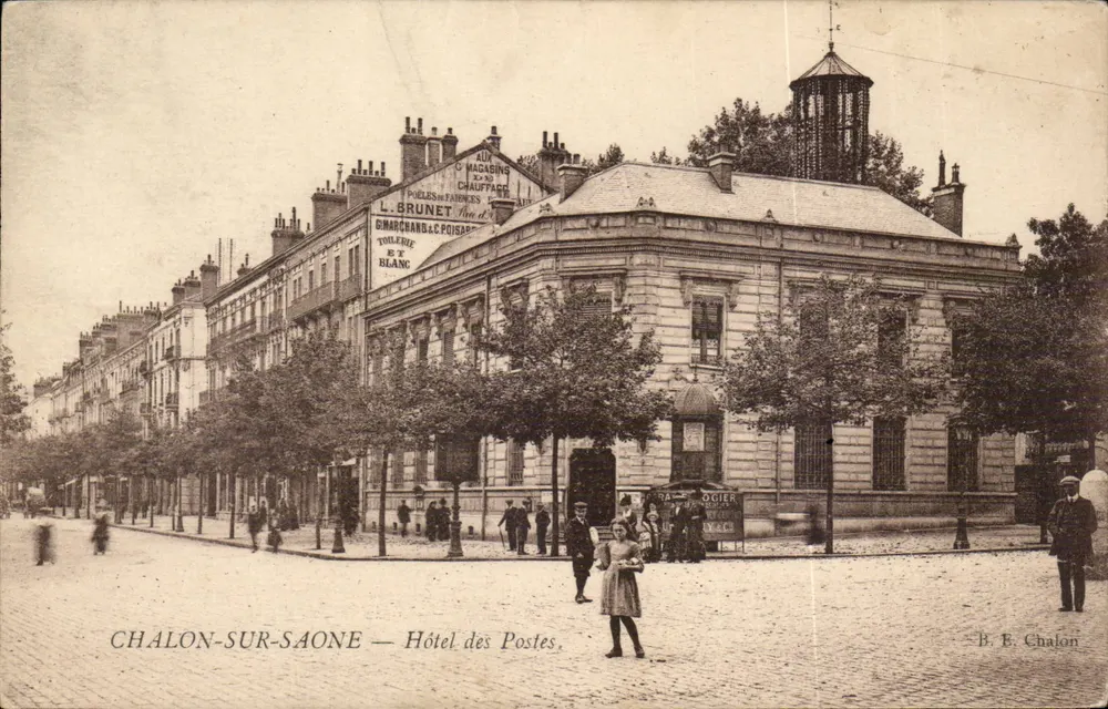 Chalon-sur-Saône — Hotel das Correios — B. E. Chalon - Frente