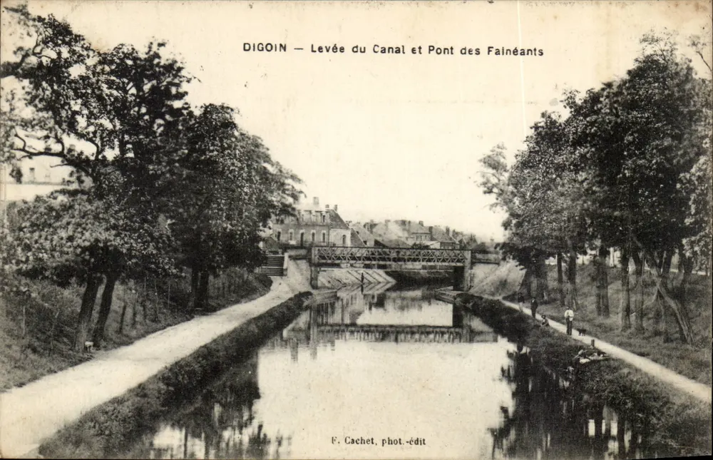 Digoin — Kanalbahn und Pont des Fainéants — F. Cachet, phot.-edit - Vorderseite