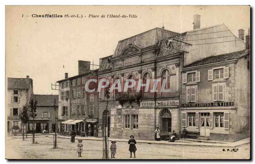 Chauffailles (S.-et-L.) — Platz des Rathauses — Verlag R. P. V. - Vorderseite