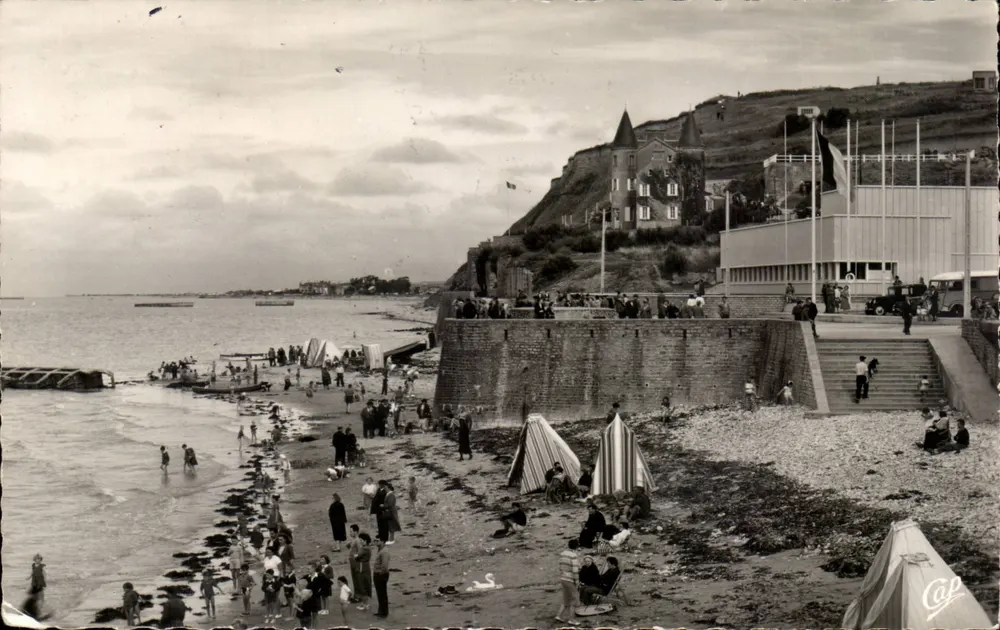 Arromanches-les-Bains — Hafen der Befreiung — Der Strand zum Museum — Cie des Arts Photomécaniques - Vorderseite