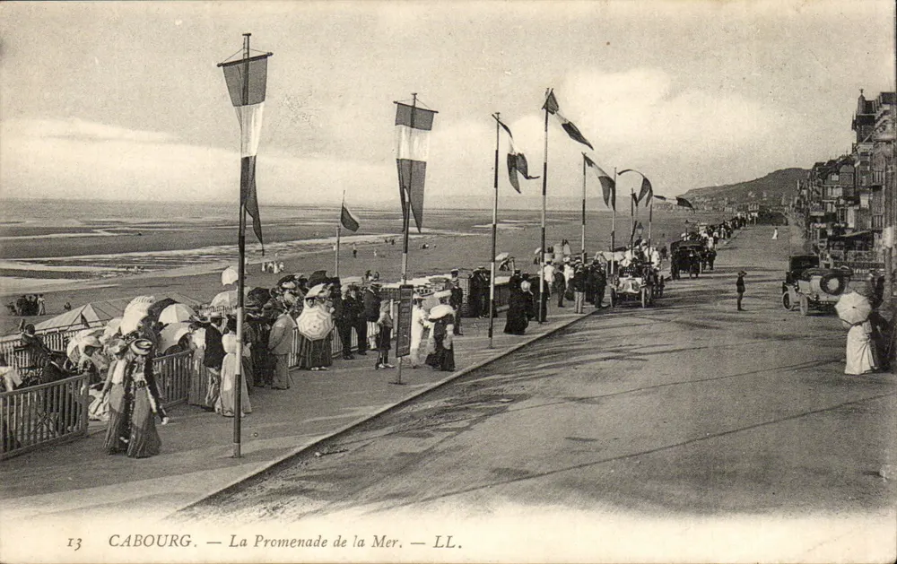 Cabourg — La Promenade de la Mer — LL. - Voorkant