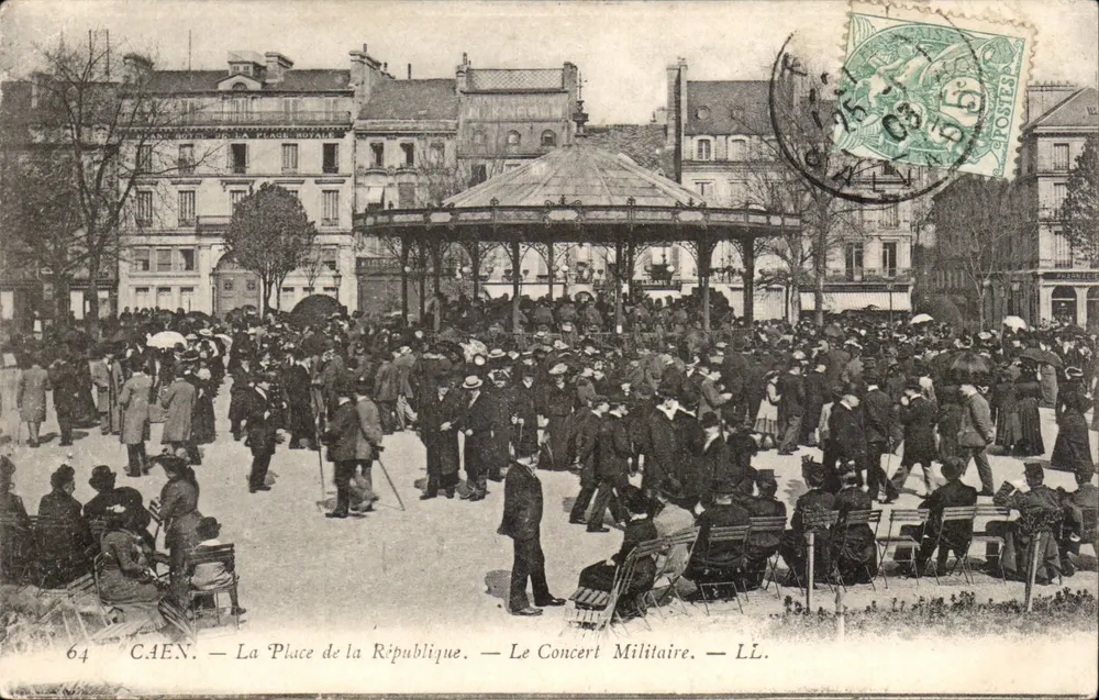 Caen — Place de la République — Militärkonzert — LL. - Vorderseite