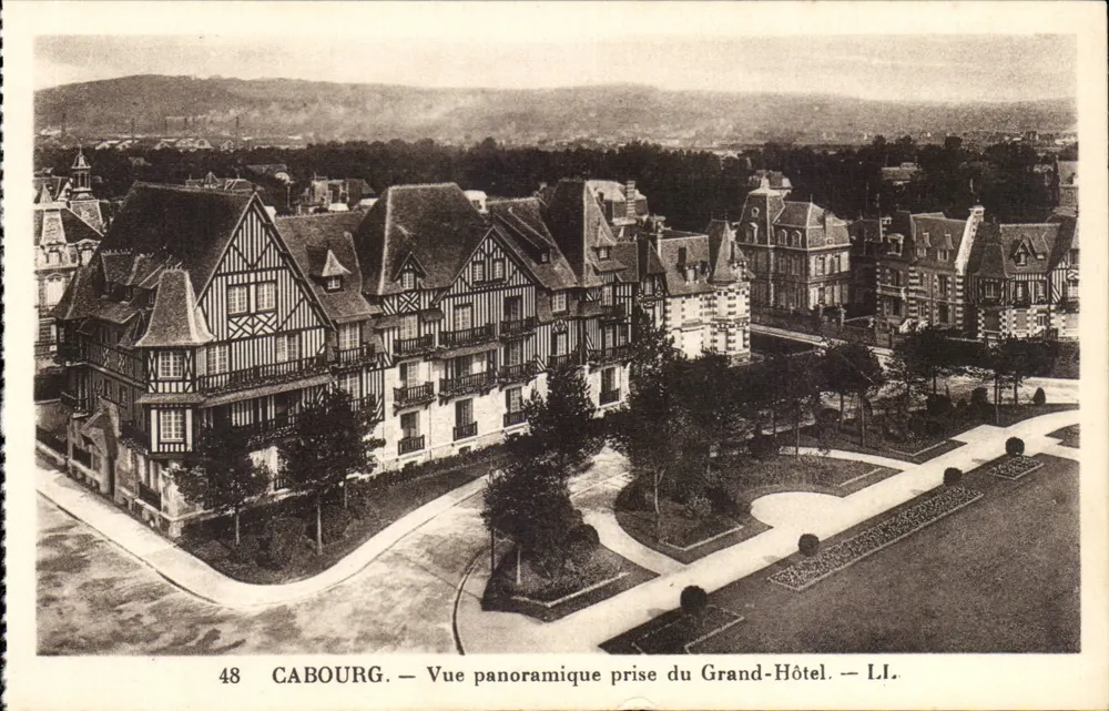 Cabourg — Panoramablick vom Grand-Hôtel — LI. - Vorderseite