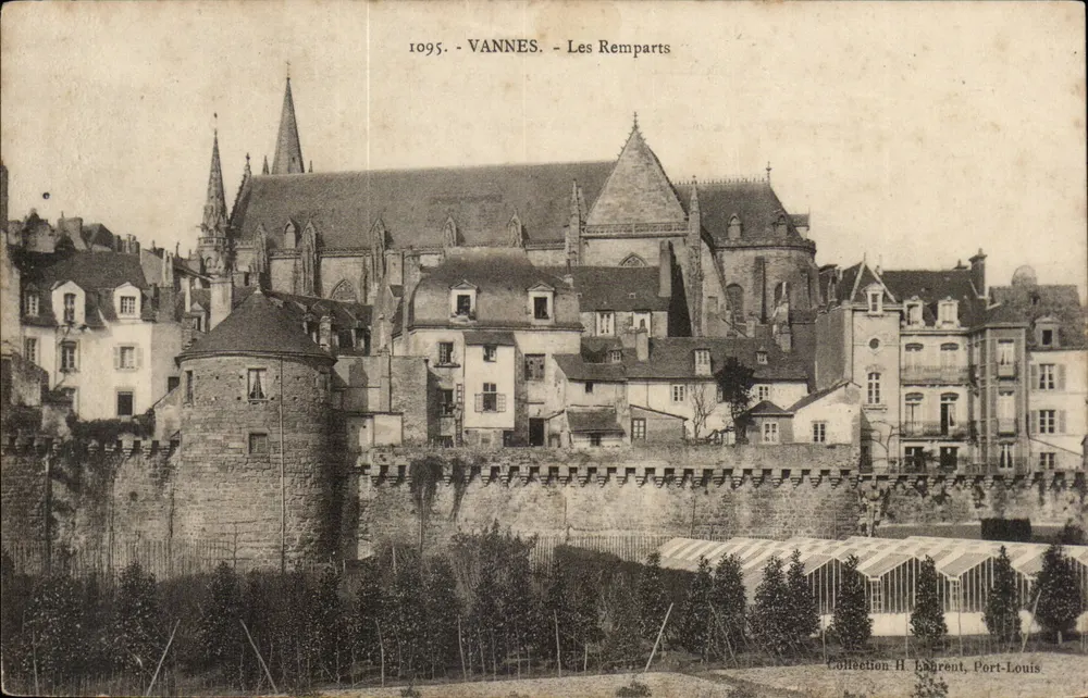 VANNES - Os Muros — Coleção H. Baurent, Port-Louis - Frente