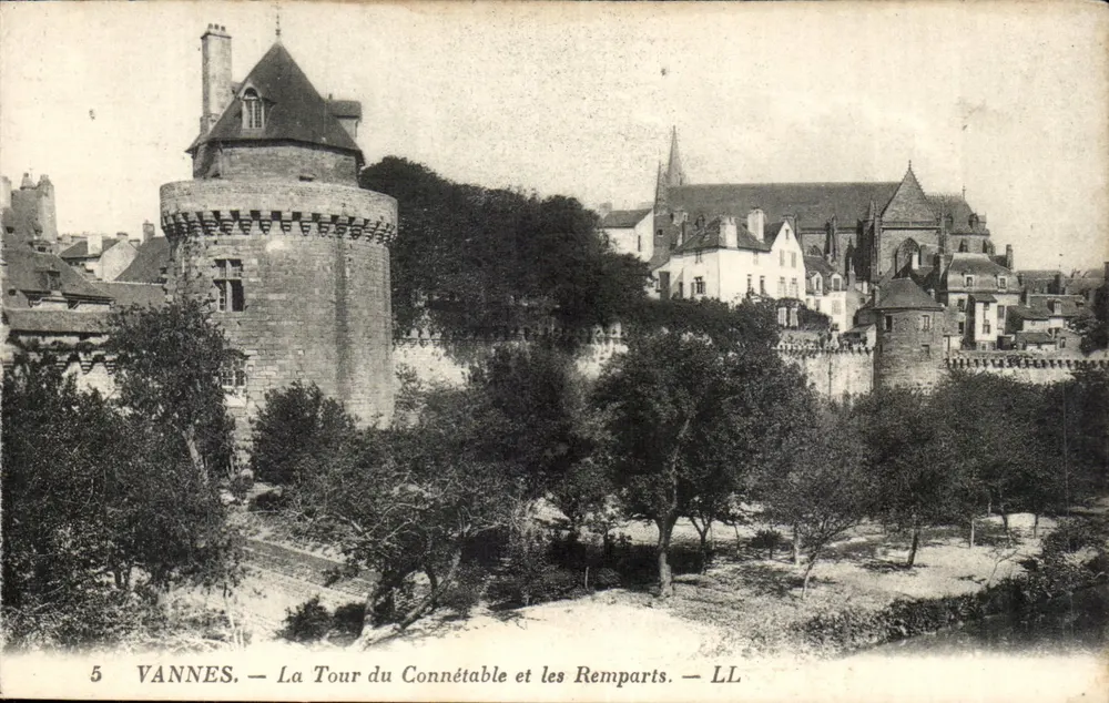 VANNES — Die Türme des Connétable und die Mauern — LL - Vorderseite