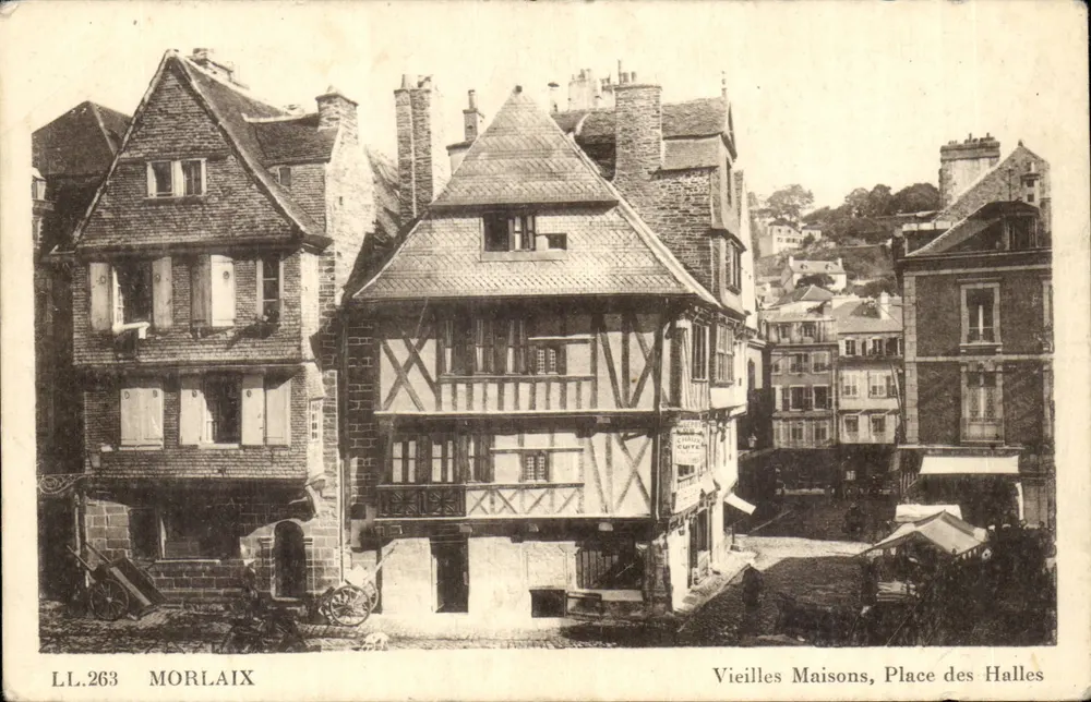 Velhas Casas, Praça das Halles — Morlaix — LL.263 - Frente