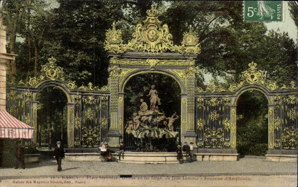 NANCY - Place Stanislas - Eisenwerk-Tore, von Jean Lamour - Fontäne der Amphitrite - Vorderseite