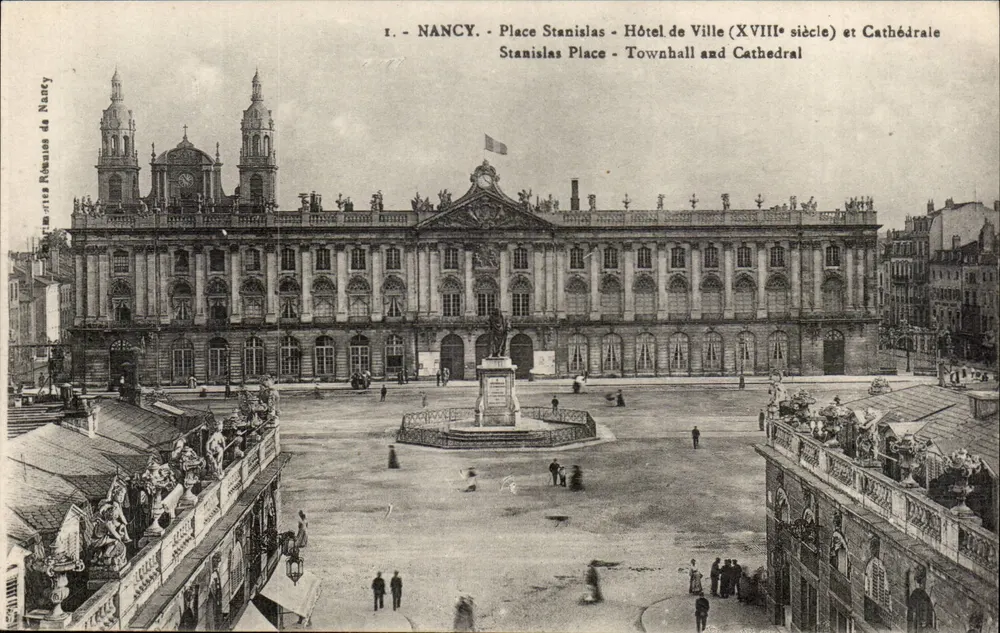 Nancy - Place Stanislas - Rathaus (18. Jahrhundert) und Kathedrale - Vorderseite