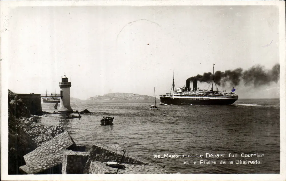 Marseille — Abfahrt eines Postschiffes und Leuchtturm der Désirade — Édition La Bégone - Vorderseite