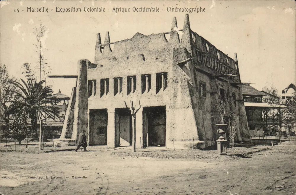 Marseille - Kolonialausstellung - Westafrika - Cinematographe — Phototyp. E. Lacour — Marseille - Vorderseite