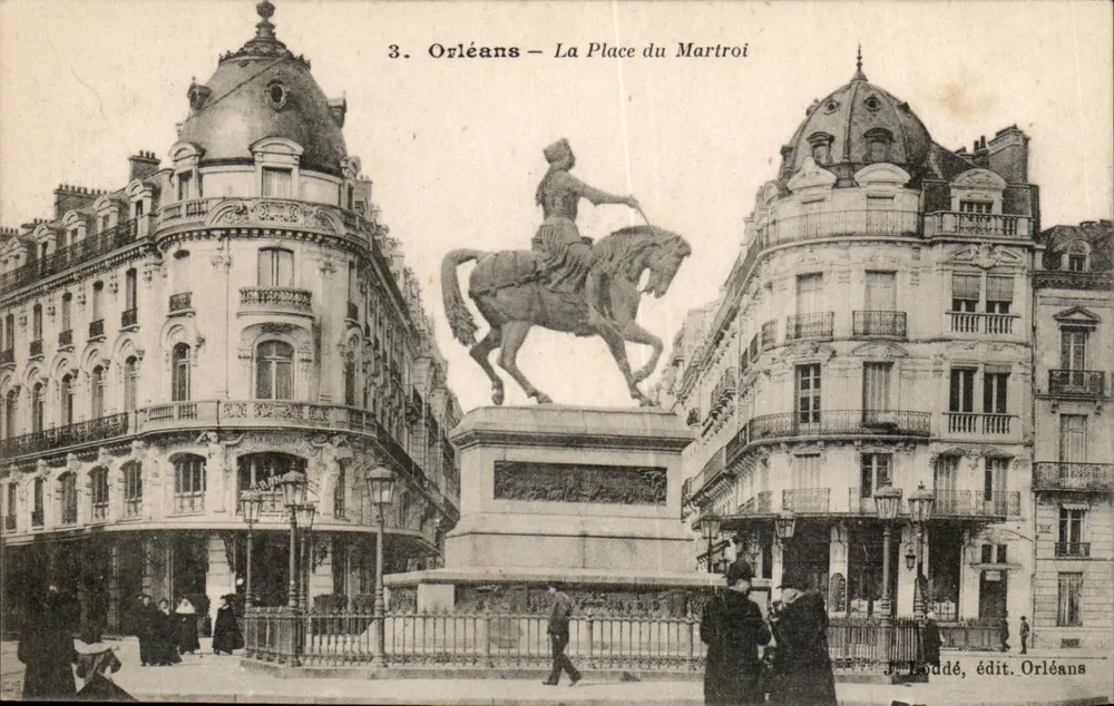 Orléans — Place du Martroi — J. Loudé, Verlag Orléans - Vorderseite