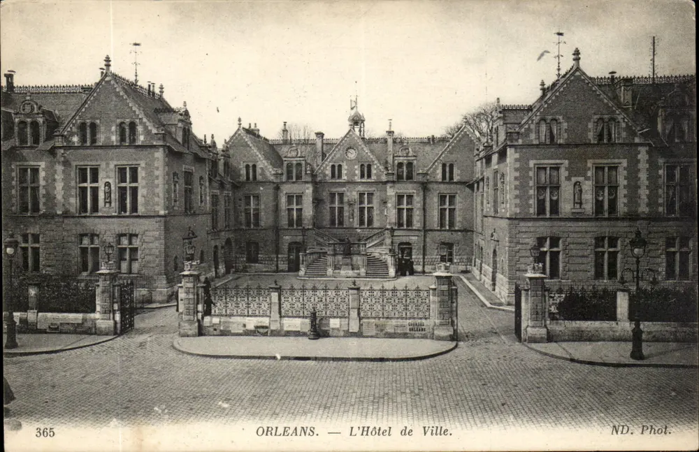 Orléans — O Hotel de Ville — ND. Fot. n°365 - Frente
