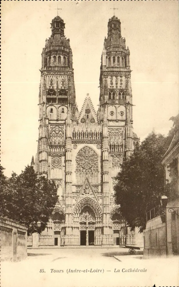 Tours (Indre-et-Loire) — A Catedral — n°85 - Frente