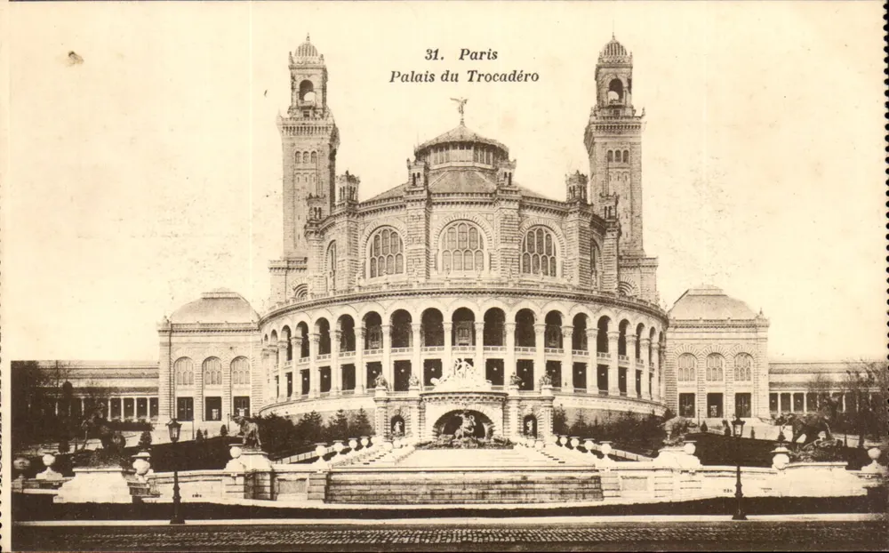 Palácio do Trocadéro — Paris — editor desconhecido, n° 31 - Frente