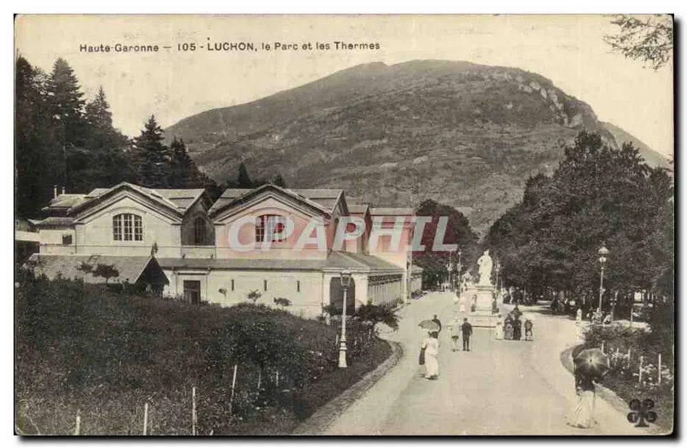 Luchon, o Parque e os Termas — Haute-Garonne — 105 - Frente
