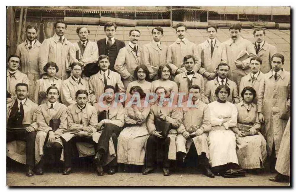 Gruppe von Studenten — Unbekannte Zeit — R. Guillermont, Basplung et Cie, Paris - Vorderseite