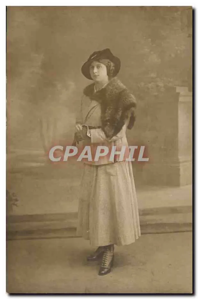 Junge Frau in Pelzjacke — Paris — Photo-Cartes, 28 Boulevard P. Jescannière - Vorderseite