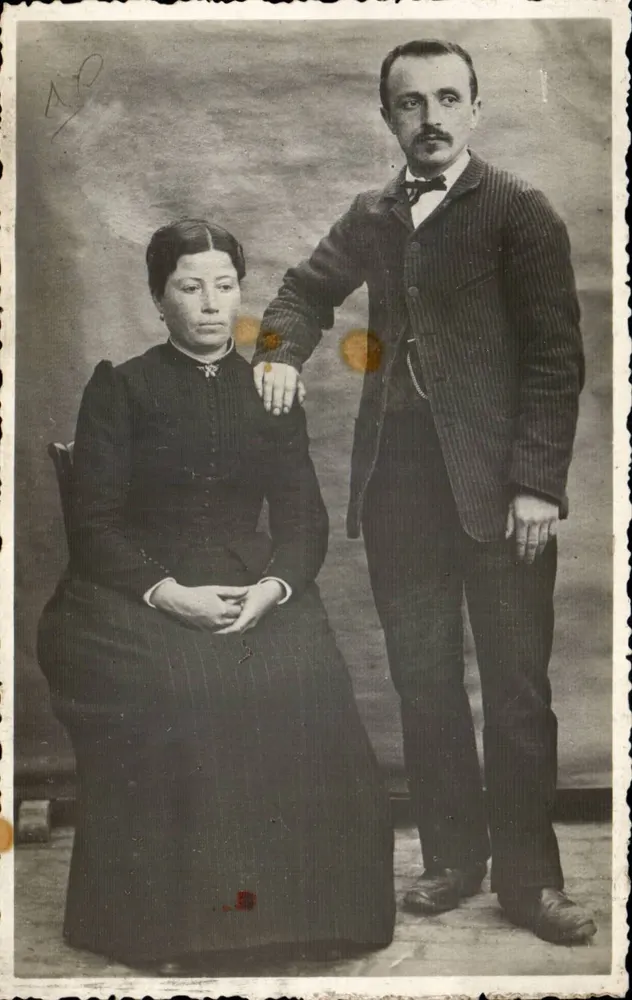 Retrato de um casal — editor não identificado, número de série não visível - Frente