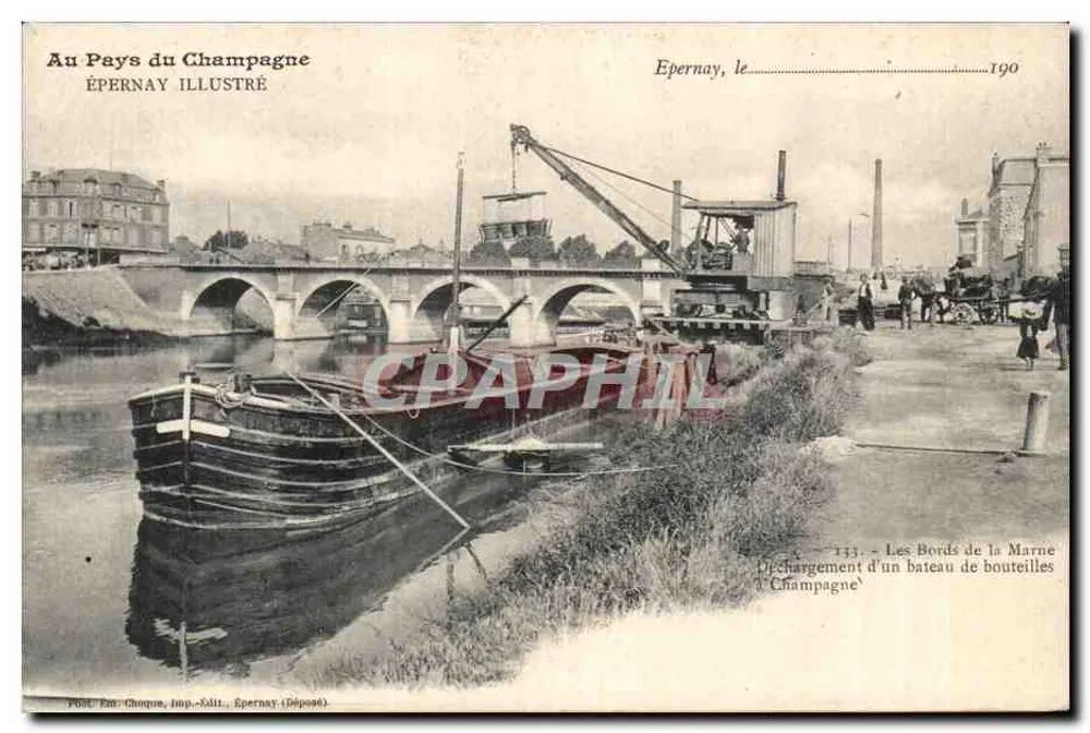 Épernay — Entladen eines Champagnerflaschenboots — Épernay Illustré, n°111 - Vorderseite
