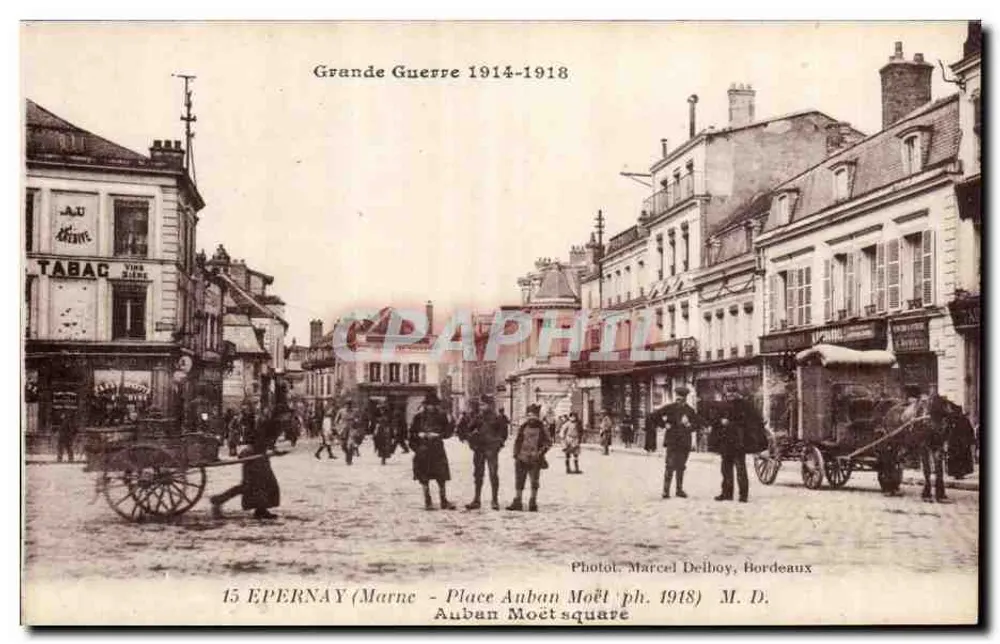Epernay (Marne) - Place Auban Moët — Grande Guerra 1914-1918 — Fot. Marcel Delboy, Bordeaux - Frente