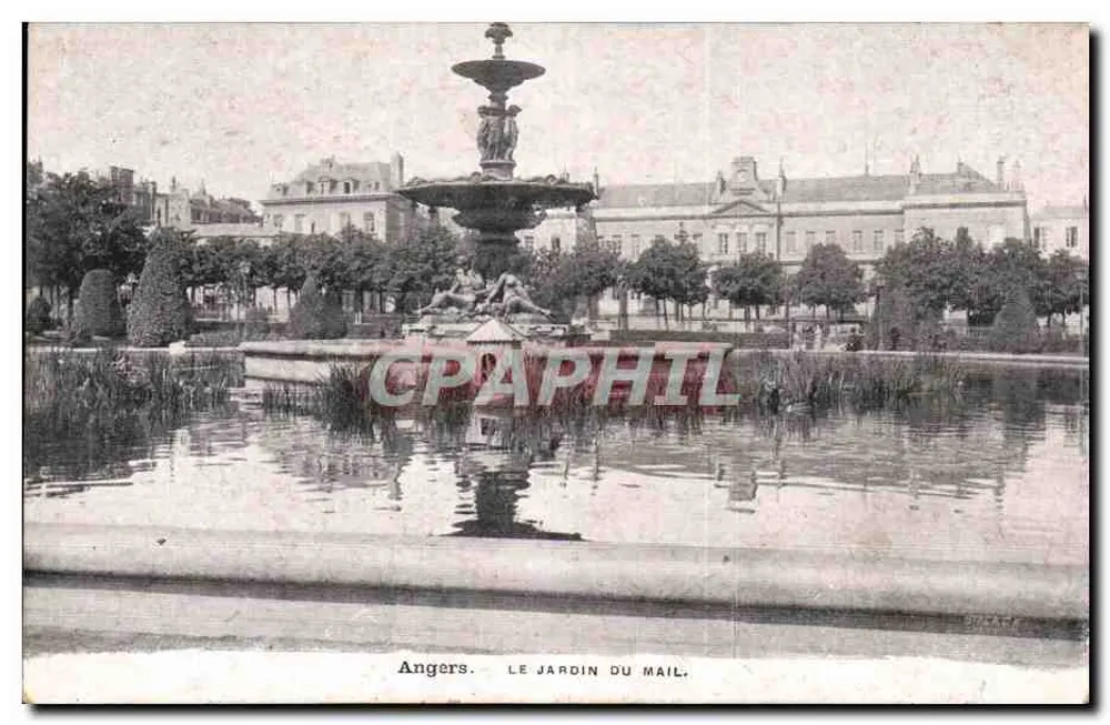 Angers. O JARDIM DO MAIL — Fonte central com esculturas — editor não visível - Frente