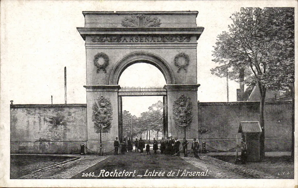 Rochefort — Entrada do Arsenal — LVAC - Frente
