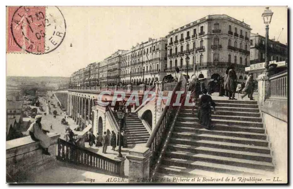 Algés — Das Gebäude der Pêcherie und der Boulevard de la République — LL. - Vorderseite